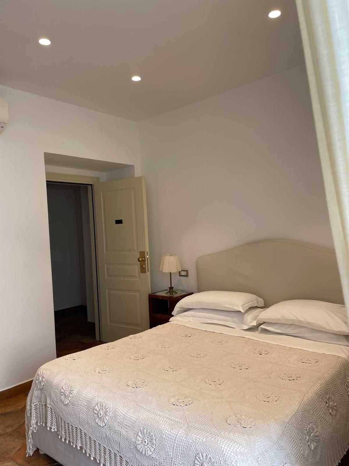 Residenza Il Campanile Hotel Соренто Екстериор снимка